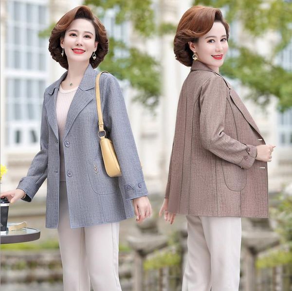 women's suits & blazers blazer middle-aged jacket women spring autumn 2021 office lady fashion size plus solid suit outerwear, White;black
women's suits & blazers blazer middle-aged jacket women spring autumn 2021 office lady fashion size plus solid suit outerwear, White;black