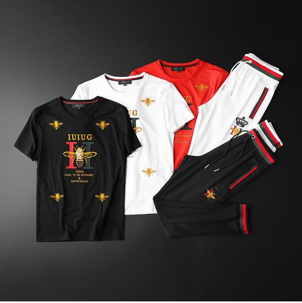 tracksuits sport suit fashion classic bee embroidery casual men's short sleeve pants sportswear, Gray
tracksuits sport suit fashion classic bee embroidery casual men's short sleeve pants sportswear, Gray