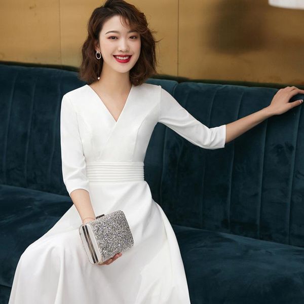 ethnic clothing white v-neck evening party dress temperament formal slim a-line celebrity banquet half sleeve hostess, Red
ethnic clothing white v-neck evening party dress temperament formal slim a-line celebrity banquet half sleeve hostess, Red