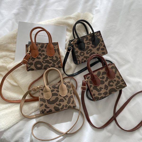 evening bags female leather leopard print messenger bag women vintage mini purse handbags for outdoor shopping travel
evening bags female leather leopard print messenger bag women vintage mini purse handbags for outdoor shopping travel
