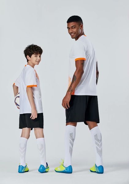 #0150 football uniform men+kids soccer jersey printing team custom track and field sports short-sleeved shirt, Black;yellow
#0150 football uniform men+kids soccer jersey printing team custom track and field sports short-sleeved shirt, Black;yellow