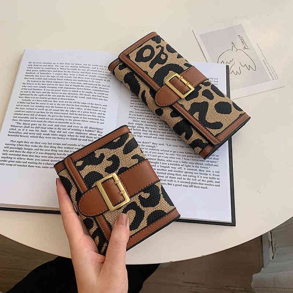 2022 factory outlet pop autumn print women's long wallet multi-function card wrapping clip small zero wallet edrm, Red;black
2022 factory outlet pop autumn print women's long wallet multi-function card wrapping clip small zero wallet edrm, Red;black