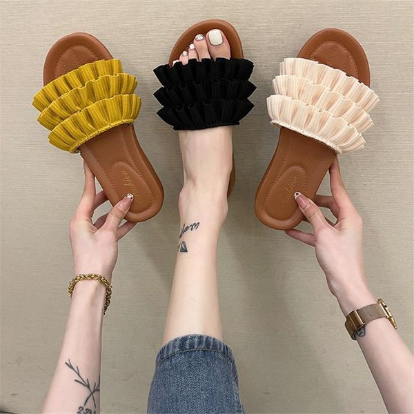 ladies summer flat cloth pleated slippers 2021 new korean shoes home beach waves, Black
ladies summer flat cloth pleated slippers 2021 new korean shoes home beach waves, Black