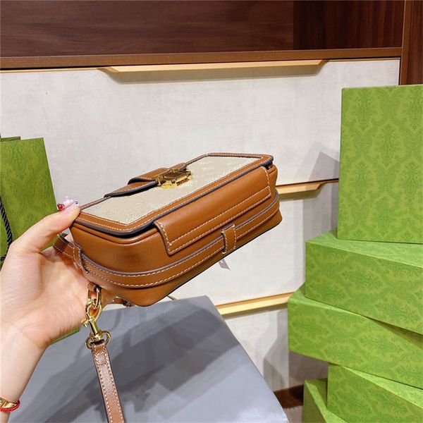 luxury design mini box bag brown leather bags cute square wallet with 2 card positions and a coin pouch beautiful printing
luxury design mini box bag brown leather bags cute square wallet with 2 card positions and a coin pouch beautiful printing