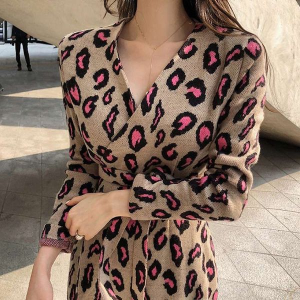 and autumn casual dresses winter knitted leopard net red knee length skirt v-neck slim french minority dress long women, Black;gray
and autumn casual dresses winter knitted leopard net red knee length skirt v-neck slim french minority dress long women, Black;gray