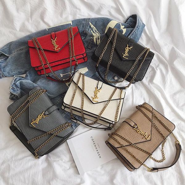 luxury women designer retro crocodile messenger bags chains chic crossbody shoulder bag ladies party handbags
luxury women designer retro crocodile messenger bags chains chic crossbody shoulder bag ladies party handbags