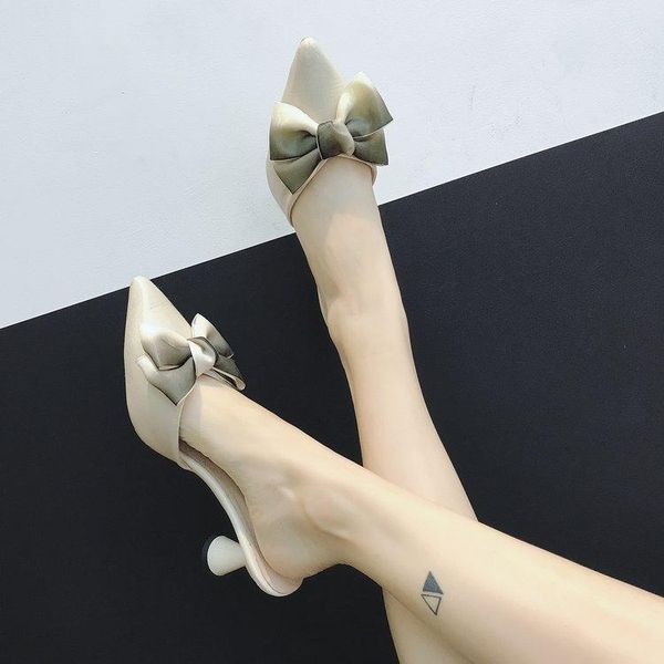 female shoes med ladies' slippers butterfly-knot cover toe square heel luxury slides 2021 block summer designer fashion rubber, Black
female shoes med ladies' slippers butterfly-knot cover toe square heel luxury slides 2021 block summer designer fashion rubber, Black