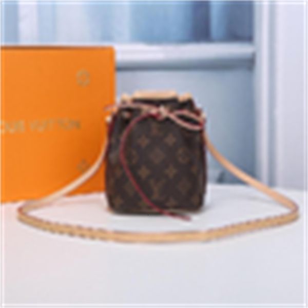 handles bag iconic brand totes bag designer women handbags luxury bags r60cm41346 shoulder bags presbyopia cross body bag shoulder clutches, Red;black
handles bag iconic brand totes bag designer women handbags luxury bags r60cm41346 shoulder bags presbyopia cross body bag shoulder clutches, Red;black