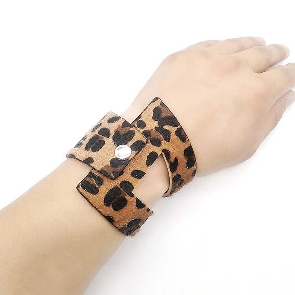 triangle circle fashion leopard print wide leather bracelets women vintage jewellery cool wholesale tennis, Golden;silver
triangle circle fashion leopard print wide leather bracelets women vintage jewellery cool wholesale tennis, Golden;silver