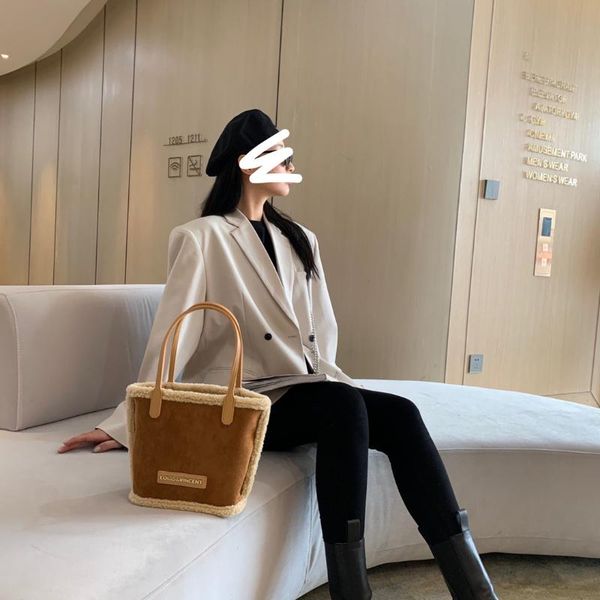 yang sheep sheared cashmere portable cabbage basket mother and son bag hand hjc1375 backpack style
yang sheep sheared cashmere portable cabbage basket mother and son bag hand hjc1375 backpack style