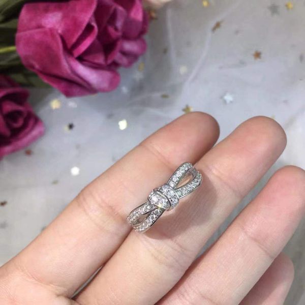 designers ring luxurys diamond wedding rings women knot rings daily versatile jewelry non fading temperament jewelrys for girlfriend gift ve, Silver
designers ring luxurys diamond wedding rings women knot rings daily versatile jewelry non fading temperament jewelrys for girlfriend gift ve, Silver