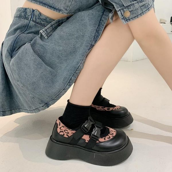 dress shoes niche design sense small single female summer 2021 retro british trend temperament fashion all-match, Black
dress shoes niche design sense small single female summer 2021 retro british trend temperament fashion all-match, Black