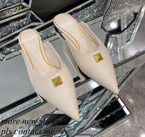 women flat heel slippers 2021 spring real leather mules pointed toe with dust bag, Black 
women flat heel slippers 2021 spring real leather mules pointed toe with dust bag, Black