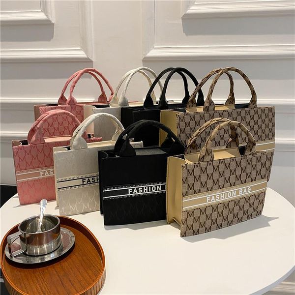 evening bags tote bag female 2021 autumn and winter fashion ladies handbag korean version of the current capacity package
evening bags tote bag female 2021 autumn and winter fashion ladies handbag korean version of the current capacity package