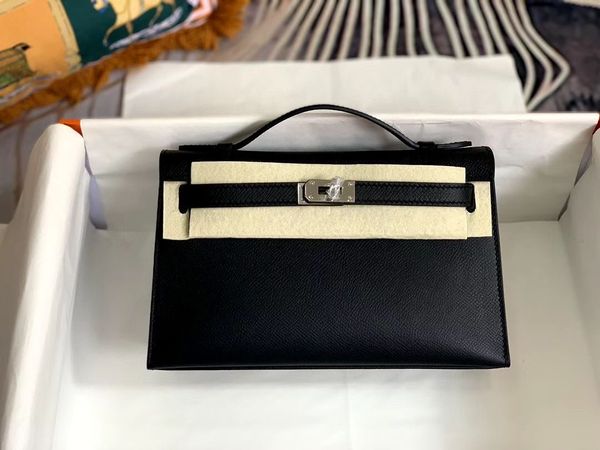 designers mini purse 22cm half handmade quality epsom leather wax stitching black blue fuchsia white colors fast delivery pls confirm to me
designers mini purse 22cm half handmade quality epsom leather wax stitching black blue fuchsia white colors fast delivery pls confirm to me