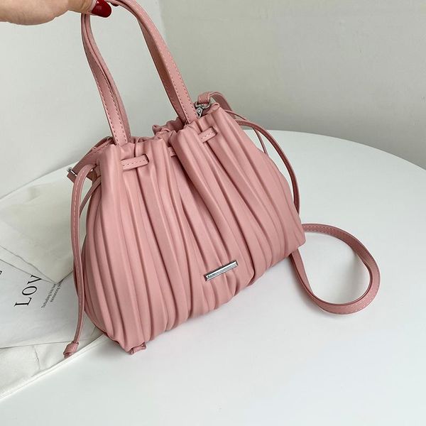 evening bags fashion leather women's handbag crossbody shoulder for women 2021 cloud folds clutch bag sac a main
evening bags fashion leather women's handbag crossbody shoulder for women 2021 cloud folds clutch bag sac a main