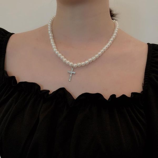 chains 2021 pearl chain crystal cross pendant choker necklace jesus vintage water diamond beads design sense link charm, Silver
chains 2021 pearl chain crystal cross pendant choker necklace jesus vintage water diamond beads design sense link charm, Silver