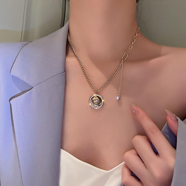 pendant necklaces rhinestone queen coin jewelry lovers trendy girls gold color necklace chain women collares collier, Silver
pendant necklaces rhinestone queen coin jewelry lovers trendy girls gold color necklace chain women collares collier, Silver