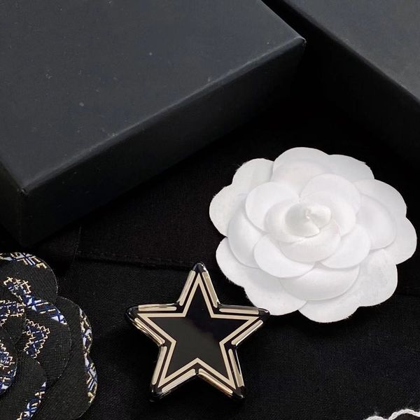 2021 trend famous brand brooch for women resin five-pointed star brooches party fine fashion jewelry gold black gifts pins, Gray
2021 trend famous brand brooch for women resin five-pointed star brooches party fine fashion jewelry gold black gifts pins, Gray