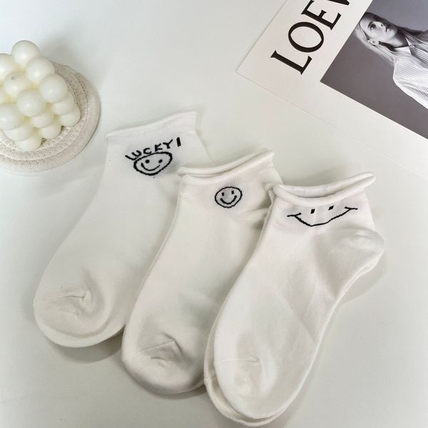 curled children's smiling face middle tube korean white sweet and lovely cartoon personality loose mouth summer socks, Black;white
curled children's smiling face middle tube korean white sweet and lovely cartoon personality loose mouth summer socks, Black;white