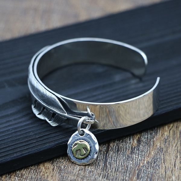 925 vintage boutique jewelry men's open bracelet handmade old golden eagle tag feather thai silver atmosphere bracelet, Black
925 vintage boutique jewelry men's open bracelet handmade old golden eagle tag feather thai silver atmosphere bracelet, Black