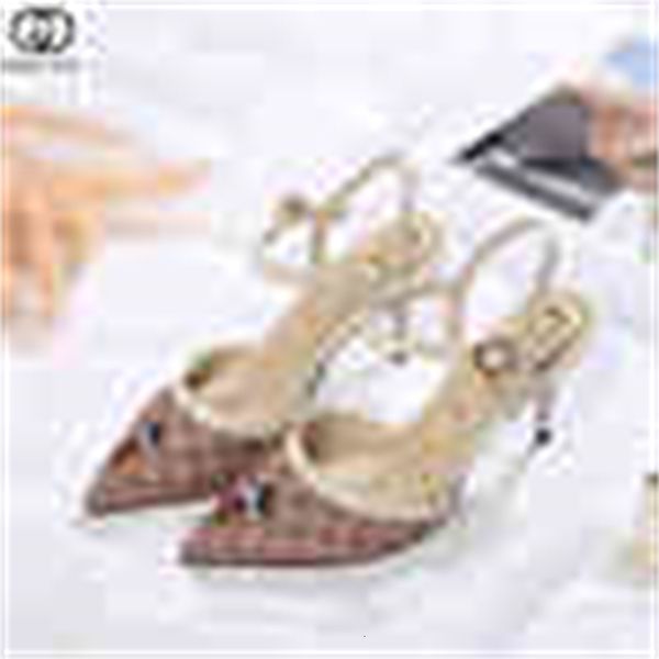 shoes designer luxury women high heels sandals slippers mules slides pumps loafers ballerinas sneakers dress t2uq, Black;white
shoes designer luxury women high heels sandals slippers mules slides pumps loafers ballerinas sneakers dress t2uq, Black;white