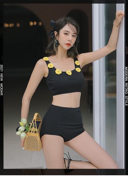 one-piece suits student ins ladies split boxer shorts slim slimming two-piece lace swimsuit
one-piece suits student ins ladies split boxer shorts slim slimming two-piece lace swimsuit