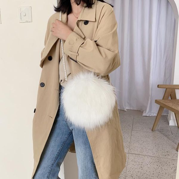 white shoulder bag fashion faux fur handbag soft and comfortable suede round autumn winter mini pearl chain bags
white shoulder bag fashion faux fur handbag soft and comfortable suede round autumn winter mini pearl chain bags