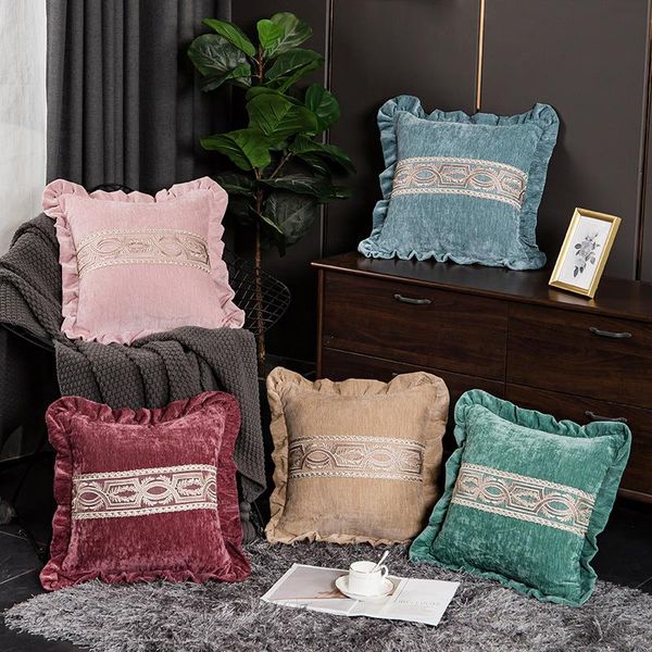 cushion/decorative pillow 2021 chenille lace patch throw cushion cover home housse de coussin sofa chair bed decorative pillowcase almofada
cushion/decorative pillow 2021 chenille lace patch throw cushion cover home housse de coussin sofa chair bed decorative pillowcase almofada
