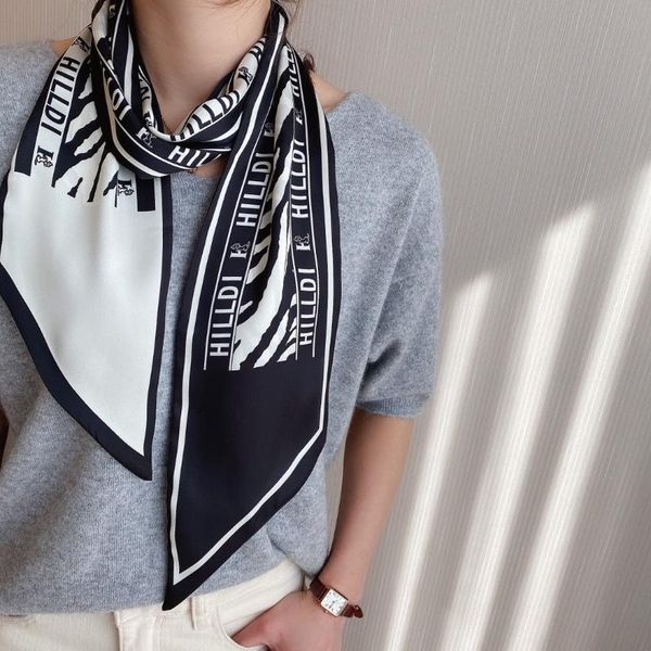 scarves 2021 korean version small silk scarf women's imitation satin double diagonal long hair binding ribbon, Blue;gray
scarves 2021 korean version small silk scarf women's imitation satin double diagonal long hair binding ribbon, Blue;gray