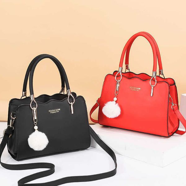 high grade messenger 2021 fashion net red single shoulder women's foreign style mother's 100 carry on handbag
high grade messenger 2021 fashion net red single shoulder women's foreign style mother's 100 carry on handbag