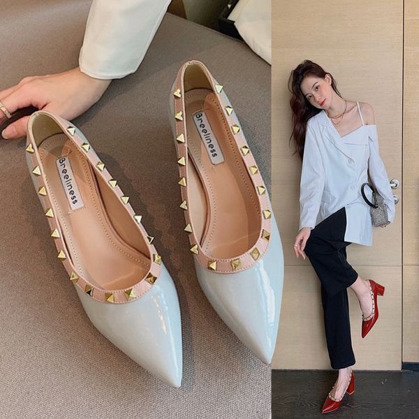 luxury dress shoes non tiring high heel's 2021 foreign style four seasons light single sho temperament pointed thick heel rivets, Black
luxury dress shoes non tiring high heel's 2021 foreign style four seasons light single sho temperament pointed thick heel rivets, Black