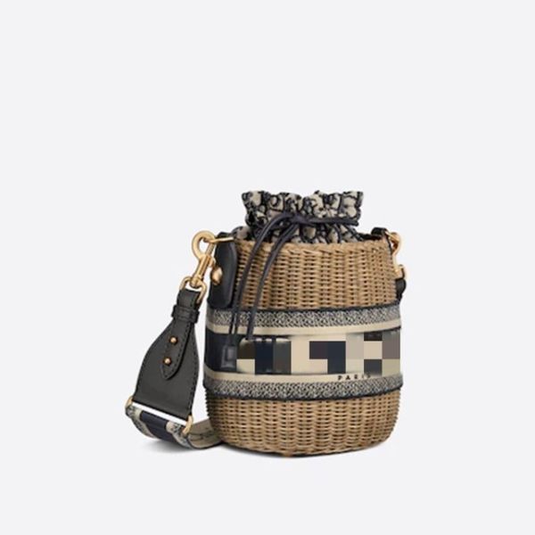 di new straw woven bag bucket summer beach rattan women's messenger purses luxury outlet
di new straw woven bag bucket summer beach rattan women's messenger purses luxury outlet