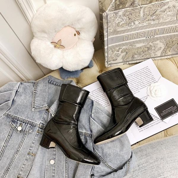 boots black genuine leather women ankle fashion round toe low heels short street style party dress shoes 2021
boots black genuine leather women ankle fashion round toe low heels short street style party dress shoes 2021