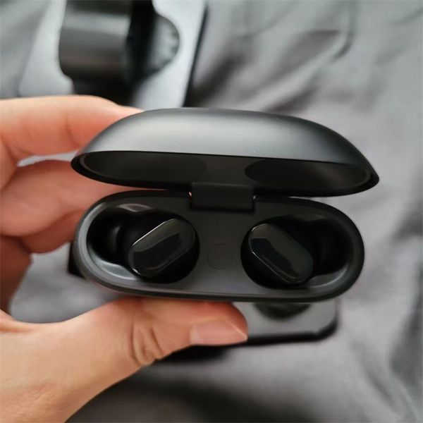 2021 wireless earphone accessories earbuds bluetooth headphone in-ear earphones for cell phone red/white/black 3 colors
2021 wireless earphone accessories earbuds bluetooth headphone in-ear earphones for cell phone red/white/black 3 colors