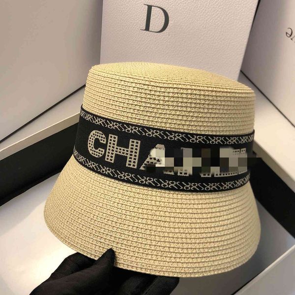 summer small fragrant wind sun shade straw hat outdoor large eaves sun shade anti ultraviolet basin hat fashion letter sun hat women's, Black;white
summer small fragrant wind sun shade straw hat outdoor large eaves sun shade anti ultraviolet basin hat fashion letter sun hat women's, Black;white