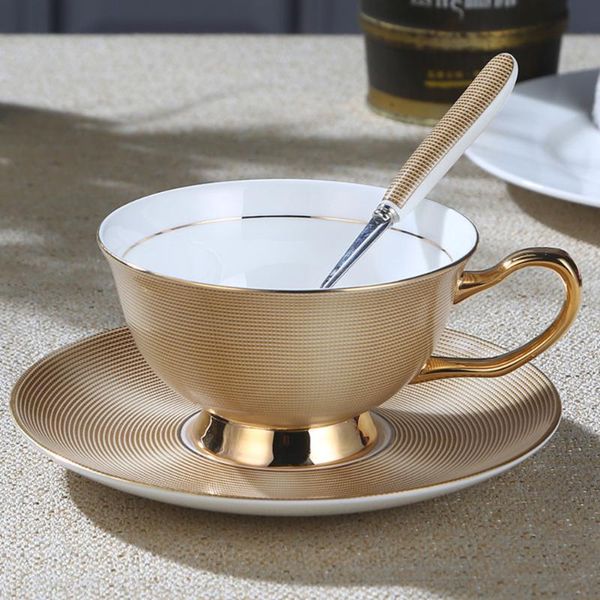 xiangjia bone china coffee cup set gold depicting creative english style european ceramic dish mugs
xiangjia bone china coffee cup set gold depicting creative english style european ceramic dish mugs