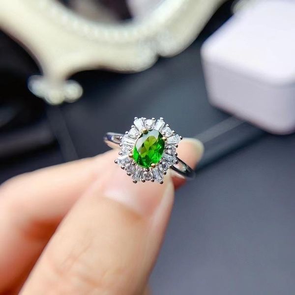 cluster rings dazzling 925 silver gemstone ring 5mm*7mm natural diopside for engagement fashion jewelry, Golden;silver
cluster rings dazzling 925 silver gemstone ring 5mm*7mm natural diopside for engagement fashion jewelry, Golden;silver