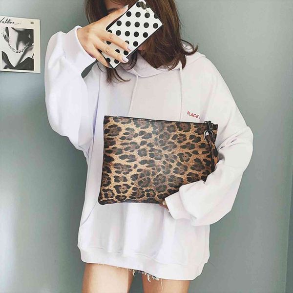 designer trendy handbags fashion leopard evening bags print ladies clutch multicolor retro flat bag large capacity
designer trendy handbags fashion leopard evening bags print ladies clutch multicolor retro flat bag large capacity