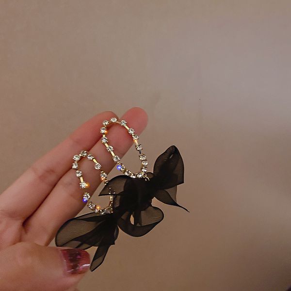 silver needle s925 diamond bow earrings geometric women's minority set up trendy fashion earrings women, Golden
silver needle s925 diamond bow earrings geometric women's minority set up trendy fashion earrings women, Golden