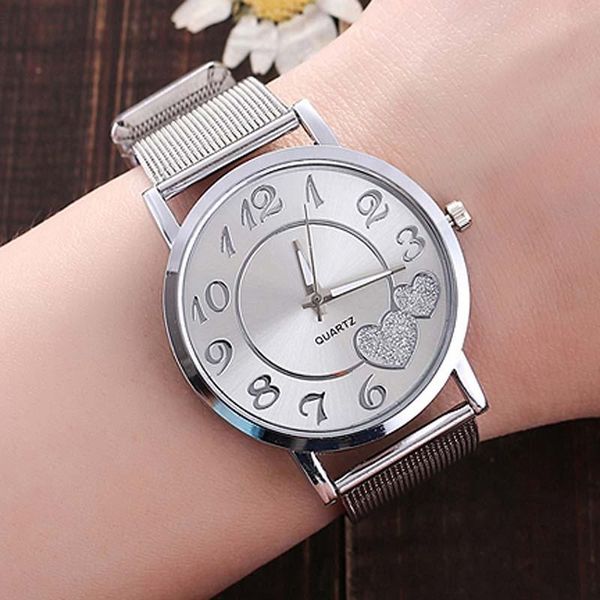 wristwatches 2021 luxury ladies quartz watches women gold silver & mesh love heart dial diamantes dress gift, Slivery;brown
wristwatches 2021 luxury ladies quartz watches women gold silver & mesh love heart dial diamantes dress gift, Slivery;brown