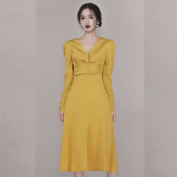 runway women party dress autumn yellow long sleeve bodycon midi elegant v neck slim button vestidos 210526, Black;gray
runway women party dress autumn yellow long sleeve bodycon midi elegant v neck slim button vestidos 210526, Black;gray