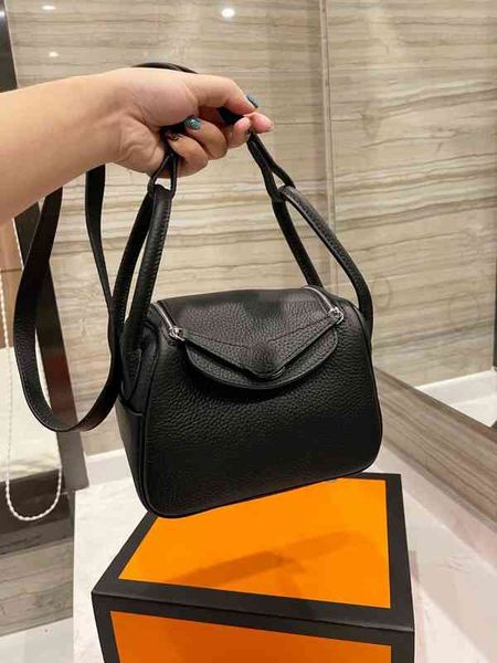 shoulder bags luxury brand fashion simple small square wallet women's designer real leather capacity handbags 1216 230731
shoulder bags luxury brand fashion simple small square wallet women's designer real leather capacity handbags 1216 230731