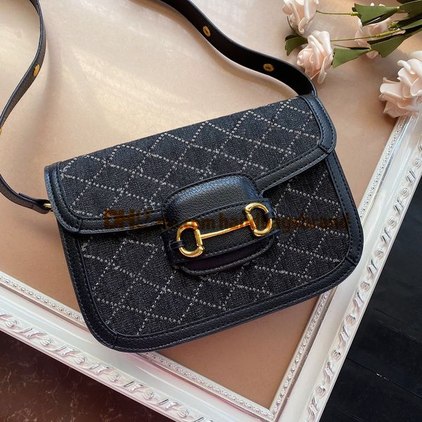 luxurys designers shoulder bag 2022 black double g messenger bag fashion vintage shoulder pursr classic crossbody bag 602204 size 25*18*8cm
luxurys designers shoulder bag 2022 black double g messenger bag fashion vintage shoulder pursr classic crossbody bag 602204 size 25*18*8cm