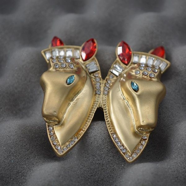 pins, brooches 2021 ms. european and american retro double horse head crystal brooch pin accessories suit gift, Gray
pins, brooches 2021 ms. european and american retro double horse head crystal brooch pin accessories suit gift, Gray