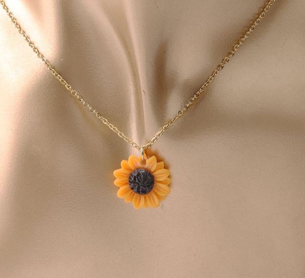 resin sun flower necklace stainless steel sunflower pendant women personality gift jewelry chains, Silver
resin sun flower necklace stainless steel sunflower pendant women personality gift jewelry chains, Silver