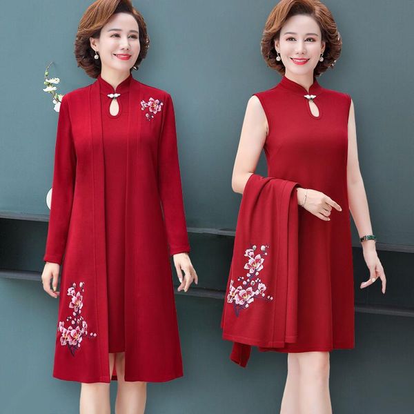 casual dresses 2021 women dress two piece suit autumn fall noble elegant cheongsam middle-aged mother embroidered set plus size 5xl, Black;gray
casual dresses 2021 women dress two piece suit autumn fall noble elegant cheongsam middle-aged mother embroidered set plus size 5xl, Black;gray