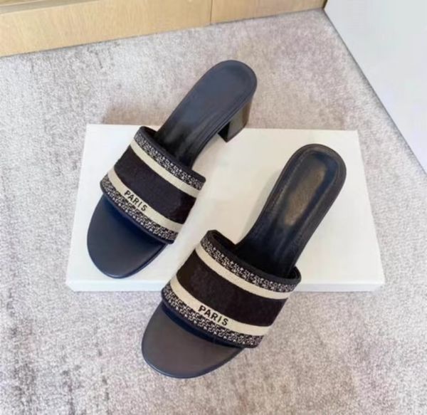 designer shoes women slipper 2022 womens sandals heels weaving classics embroidered thick with beach stripe flip flops flat slippers with bo, Black
designer shoes women slipper 2022 womens sandals heels weaving classics embroidered thick with beach stripe flip flops flat slippers with bo, Black