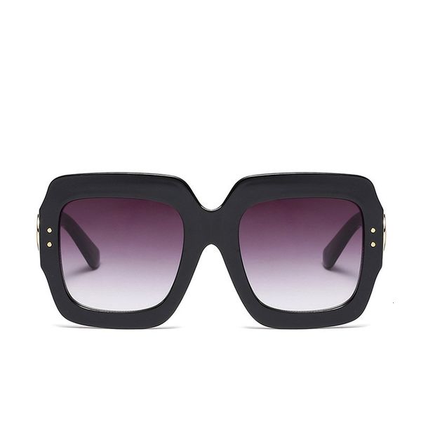 summer sunglasses vintage thick frame women's square oversized shades luxury brand sun glasses women man oculos de sol uv400, White;black
summer sunglasses vintage thick frame women's square oversized shades luxury brand sun glasses women man oculos de sol uv400, White;black
