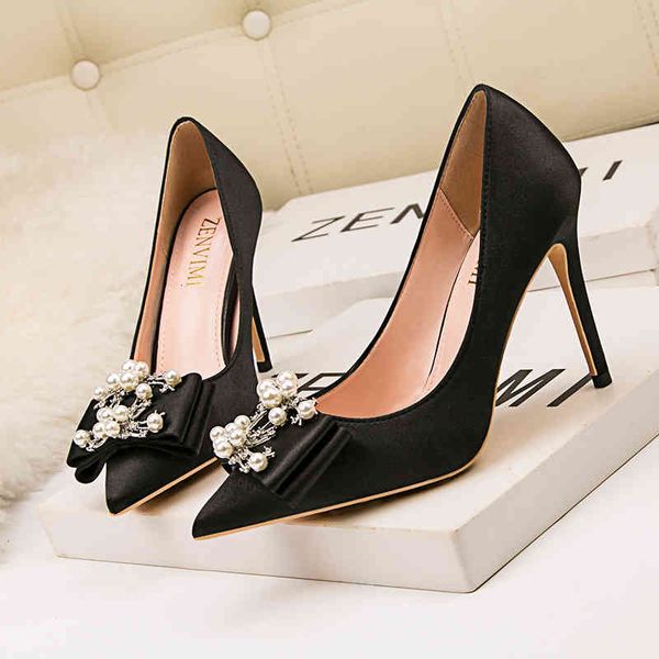 dress shoes meriahzheng 10cm fashion high-heeled satin pointed toe shallow mouth women's banquet pearl bow singles zwm 699r, Black
dress shoes meriahzheng 10cm fashion high-heeled satin pointed toe shallow mouth women's banquet pearl bow singles zwm 699r, Black